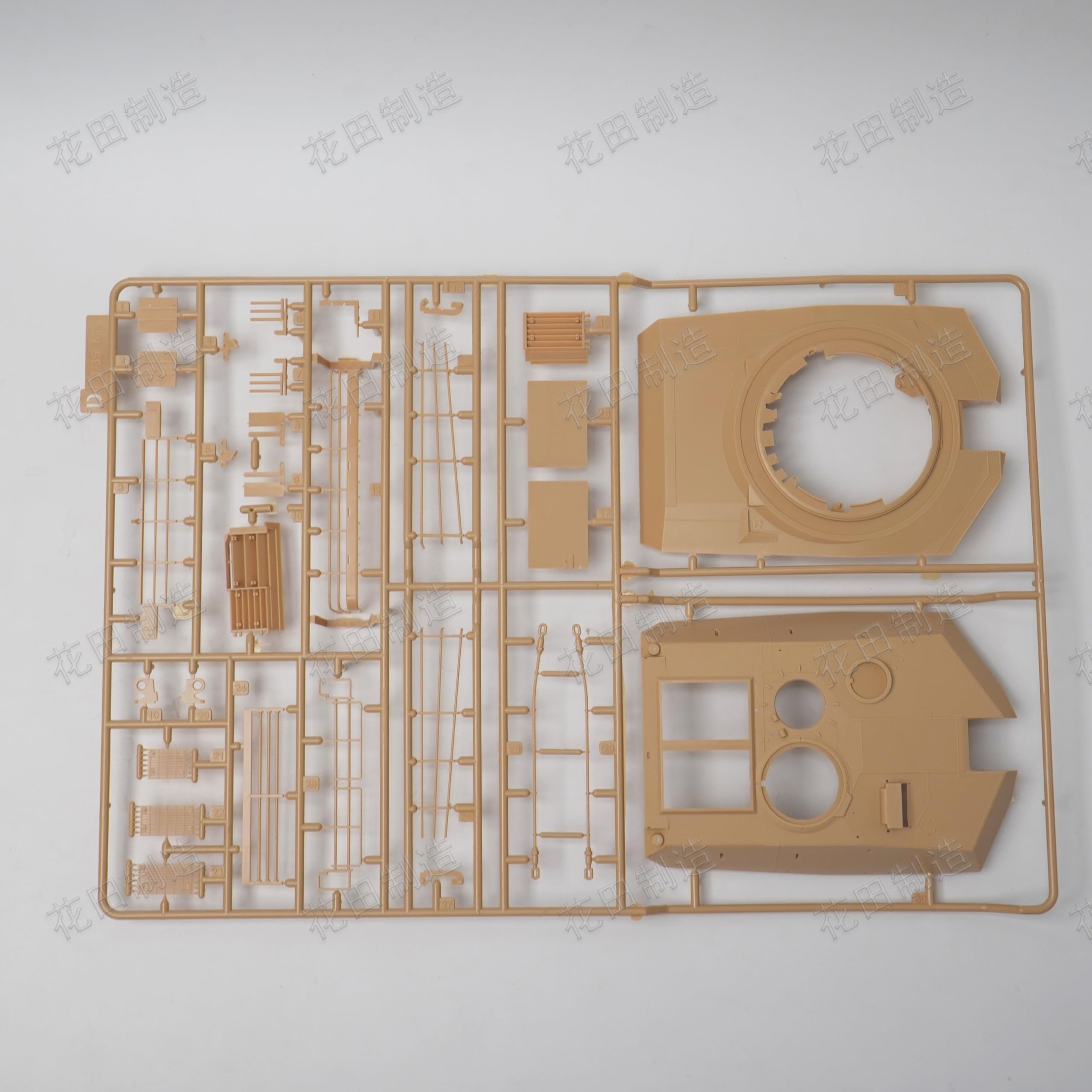 花田制造 RFM RM-5007 M1A1/A2 Abrams Main Battle Tank 2 in 1 Military Vehicle Model kit，with Full Interior，1/35 SACAL