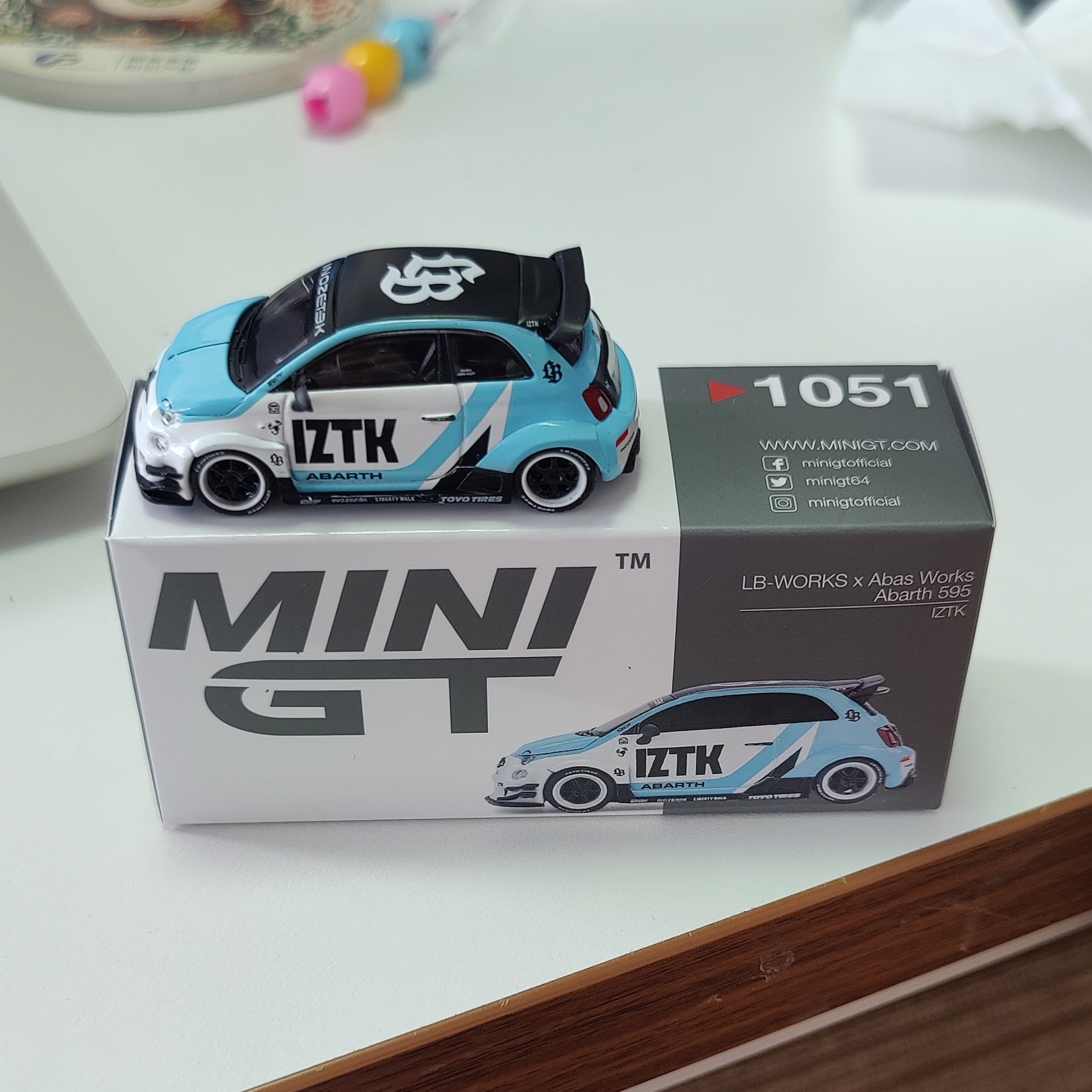 MINI GT LB-WORKS x Abas Works 595 IZTK 1/64 Scale Die-Cast Model Car,  #1051