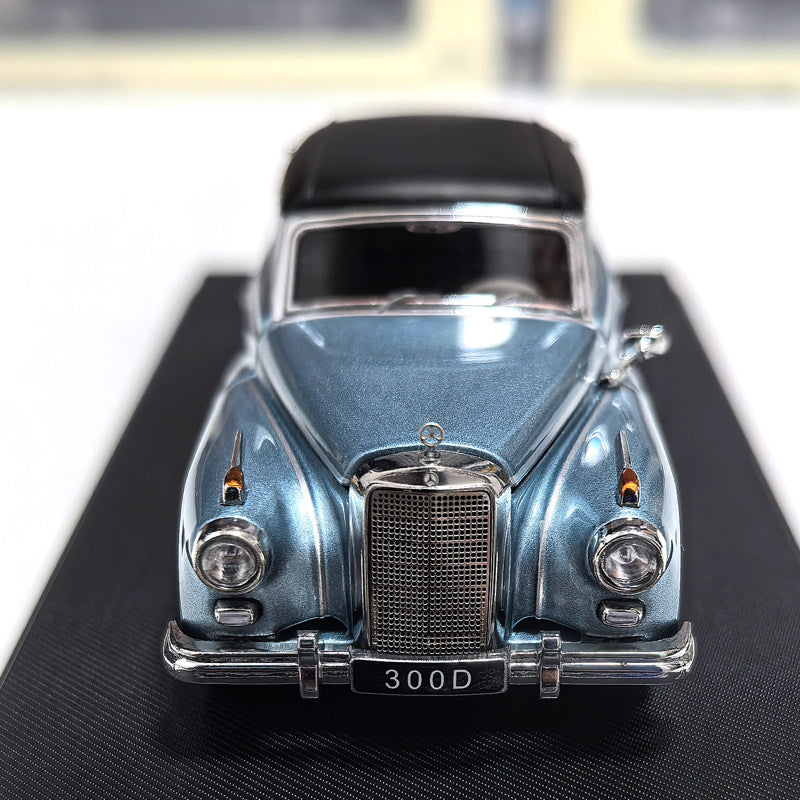 Mercedes Benz 300D 1:64 scale model car