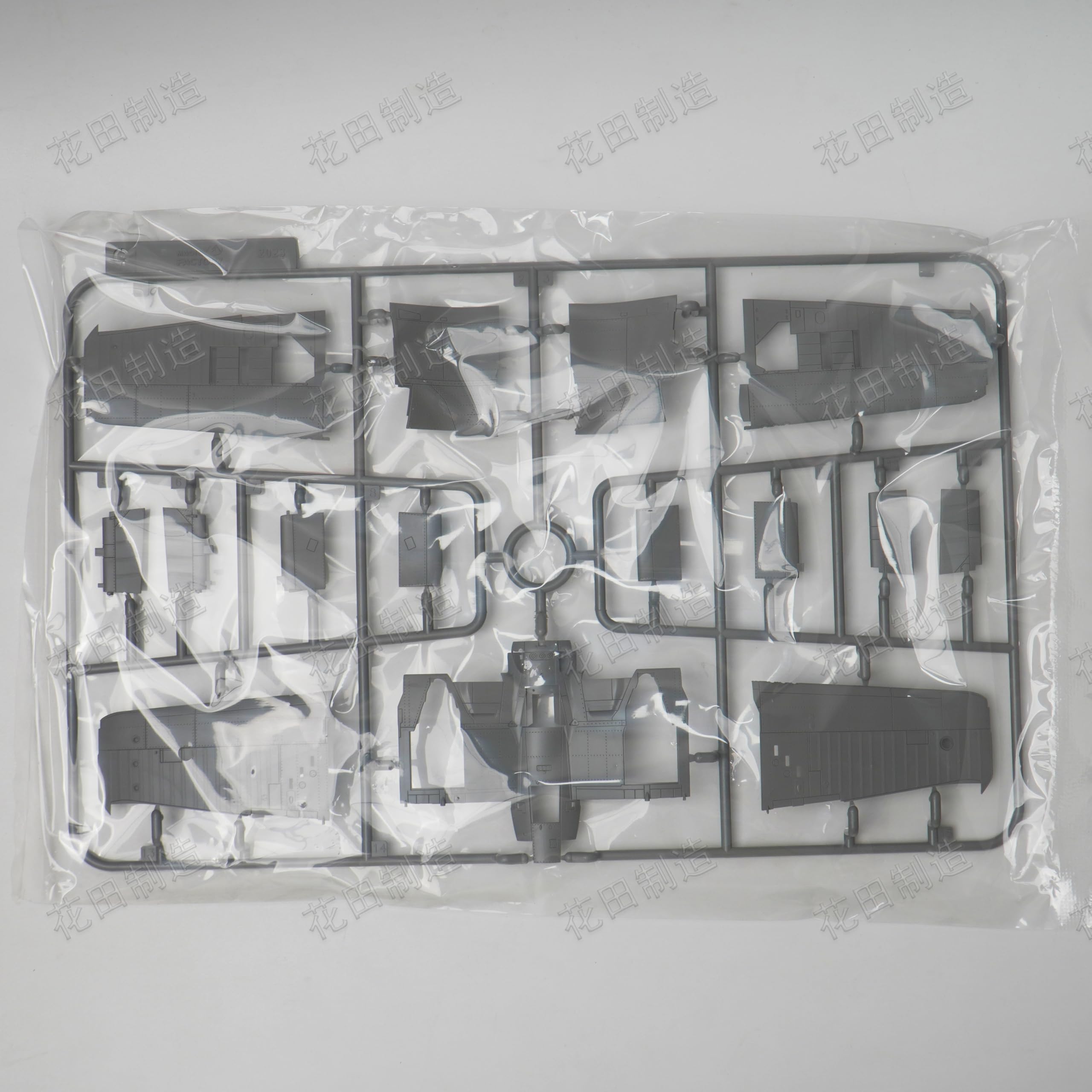 花田制造 Magic Factory 5003 F4U-1A Corsair Model Kit, 1/48 Scale Military Aircraft, Plane Model