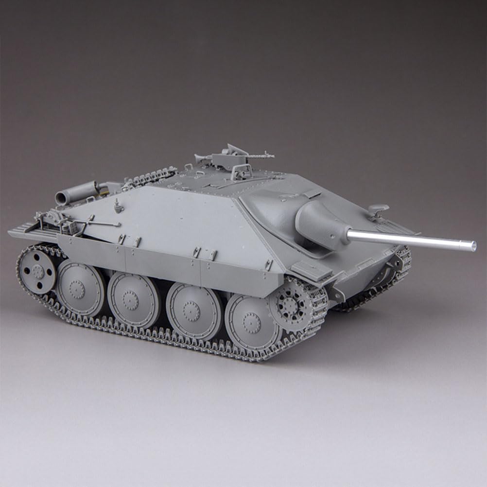 TAKOM No.2172 Jagdpanzer 38(t) Hetzer Full Interior 1/35 Scale Model Kit