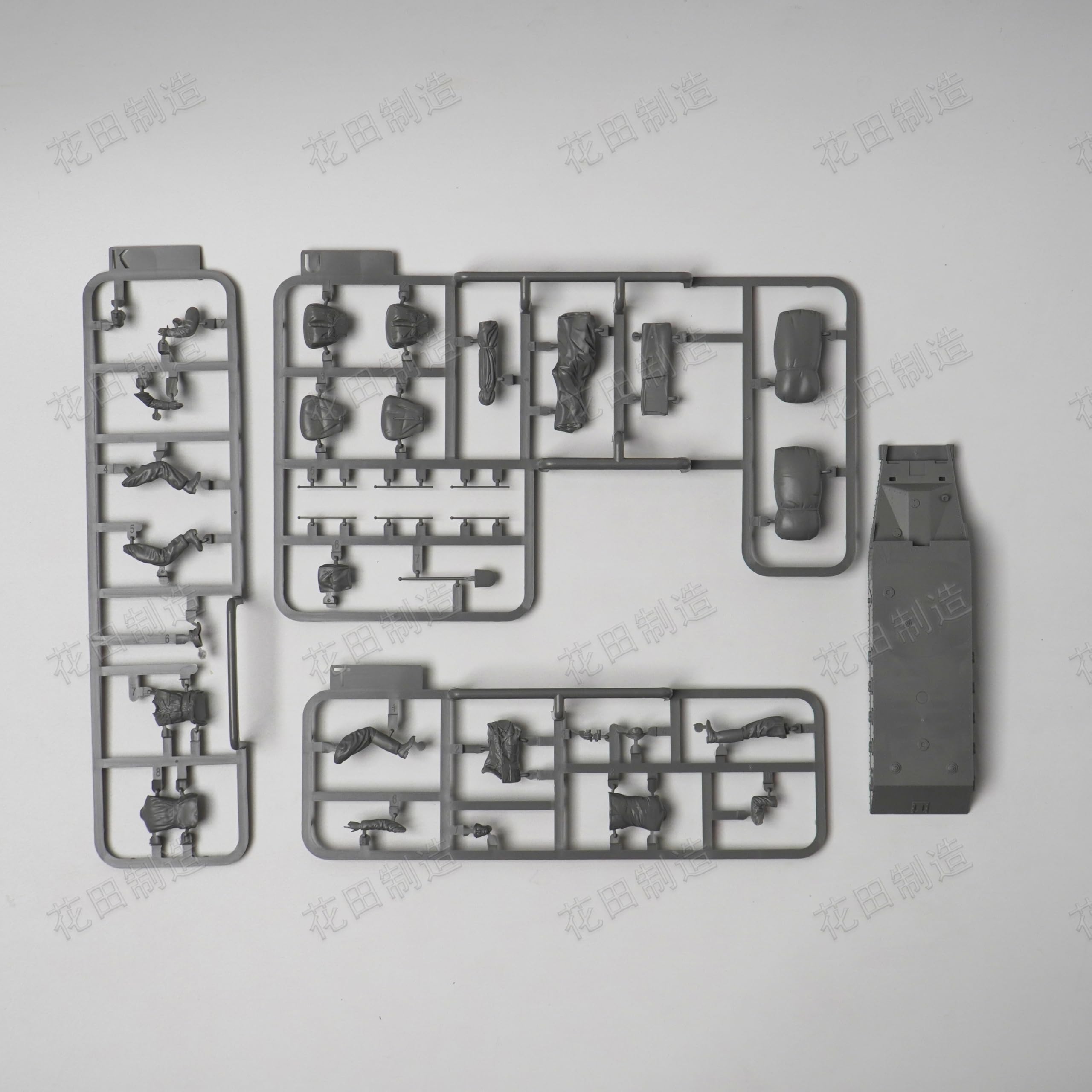 花田制造 Takom No.2194 Sd.Kfz.250/3 GREIF Rommel`s Command Half-Track Military Vehicle Model Kit, 1:35 Scale