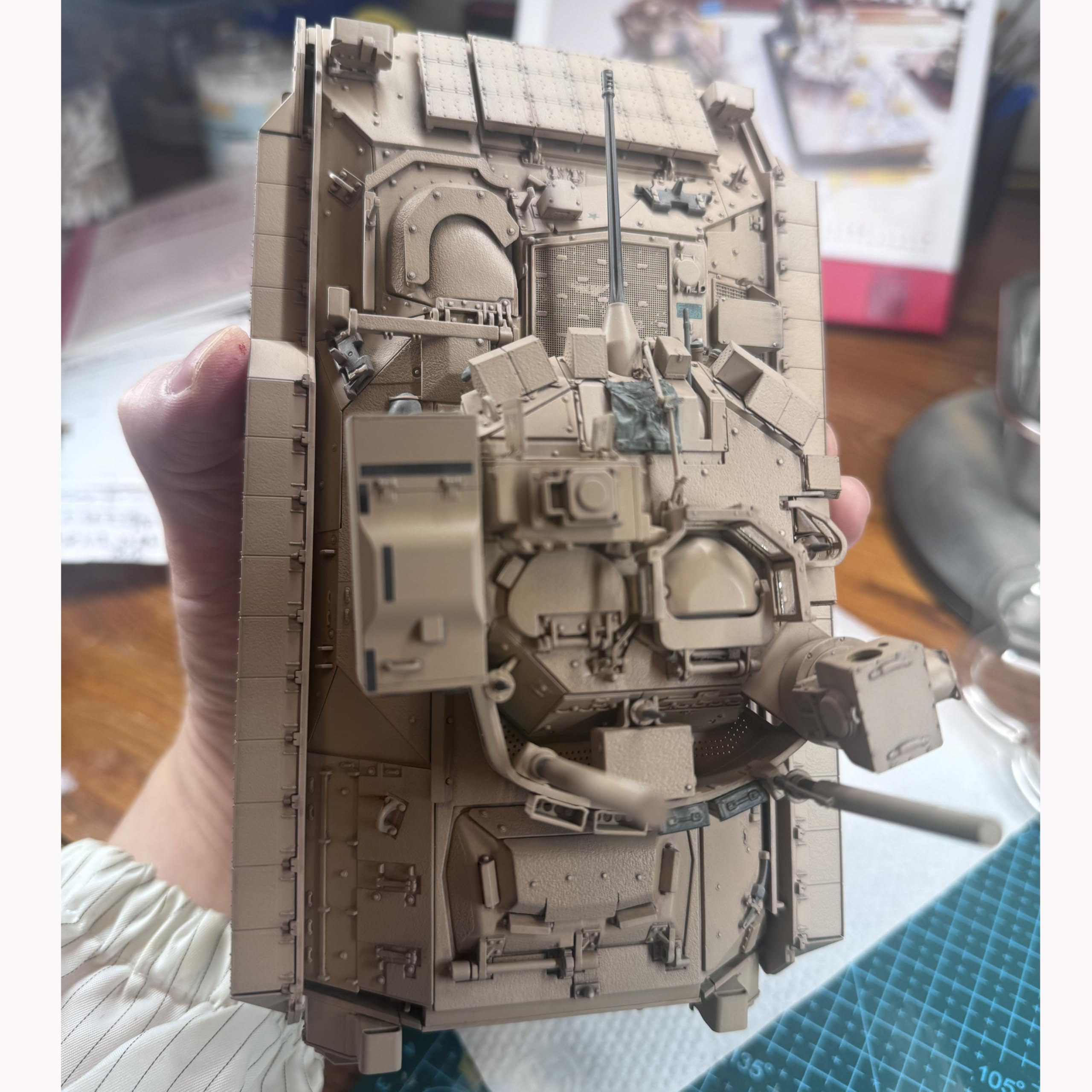 Meng SS-004 M2A3 Bradley with Busk III, U.S. Infantry Fighting Vehicle, 1/35 Scale Model Kit