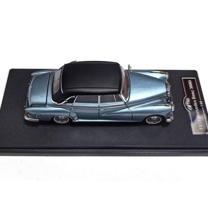 Mercedes Benz 300D 1:64 scale model car