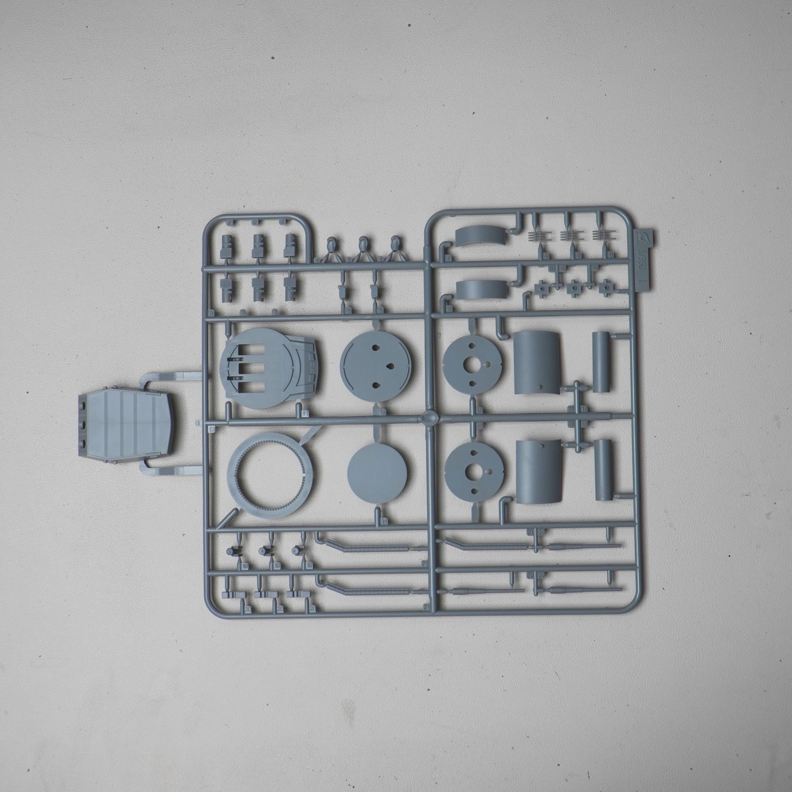 花田制造 Very FIRE USS Missouri BB-63 U.S. Navy Battleship Model Kit, 1:350 Scale, Plastic