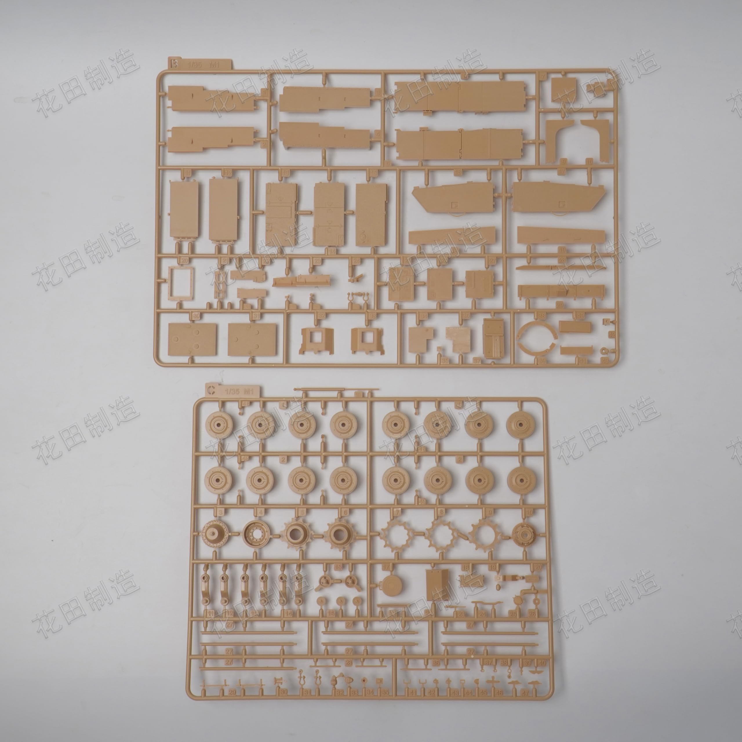 花田制造 RFM RM-5007 M1A1/A2 Abrams Main Battle Tank 2 in 1 Military Vehicle Model kit，with Full Interior，1/35 SACAL