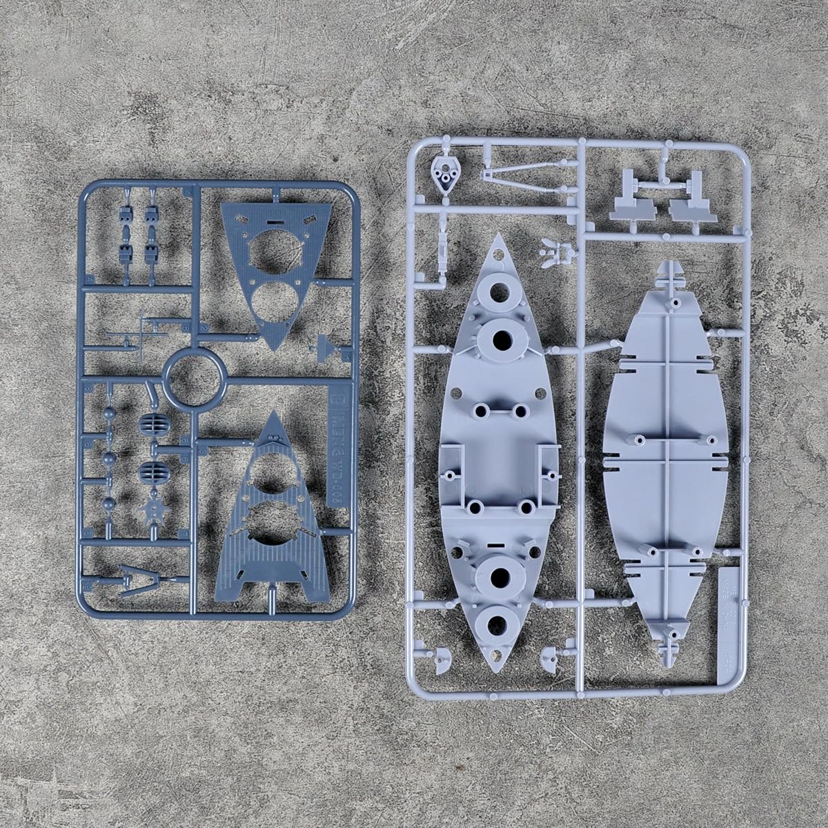 花田制造 Meng Warship Builder Hood Battleship Plastic Model Kit, WB-005