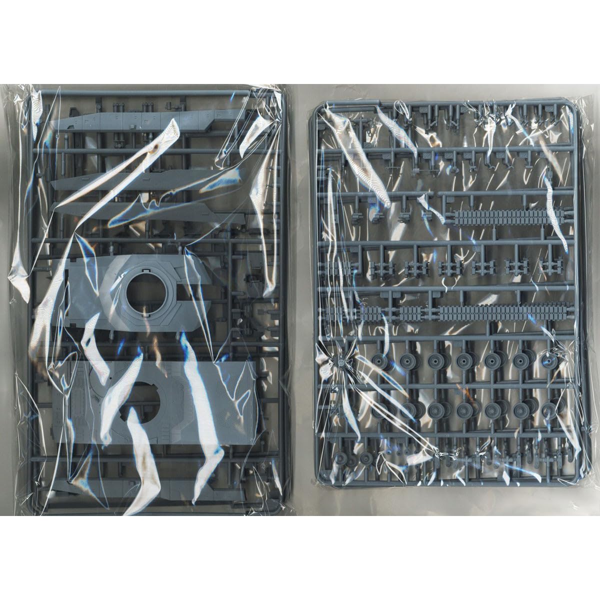 花田制造 Vespid Models Panther KF51 German Main Battle Tank Model Kit, 1/72 Scale Military Vehicle with Photo-Etched Parts, Metal Barrel, Item VS720029