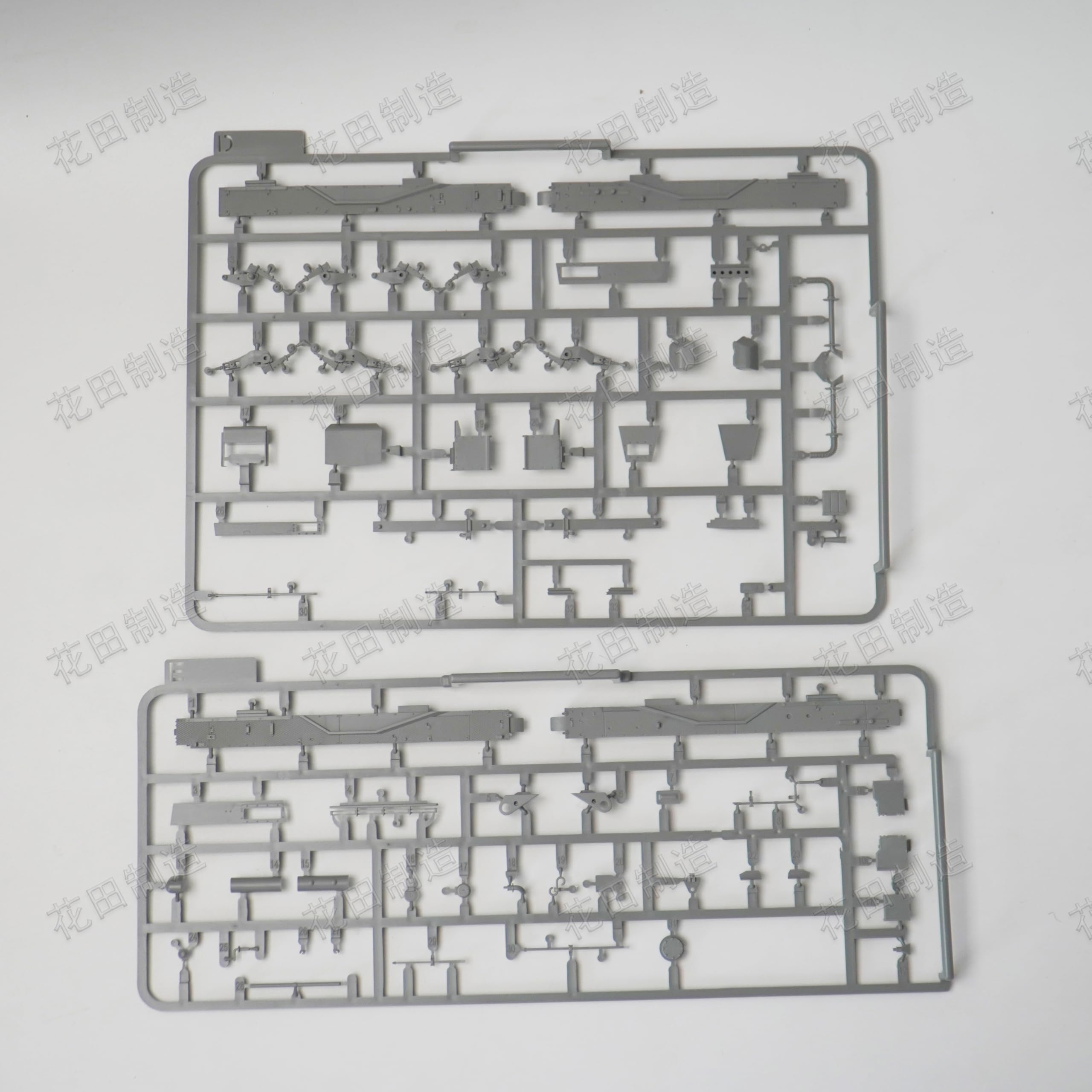 花田制造 Takom 2145 1/35 Scale Pz.Kpfw.I Ausf.A & Pz.Kpfw.I Ausf.B German Tank Model Kit, Military Vehicle Building Set, 2-in-1 Collection