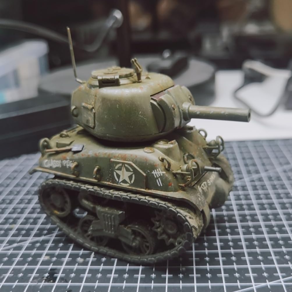 花田制造 Meng WWT-002 U.S Medium Tank M4A1 Sherman World-War Toons Model kit
