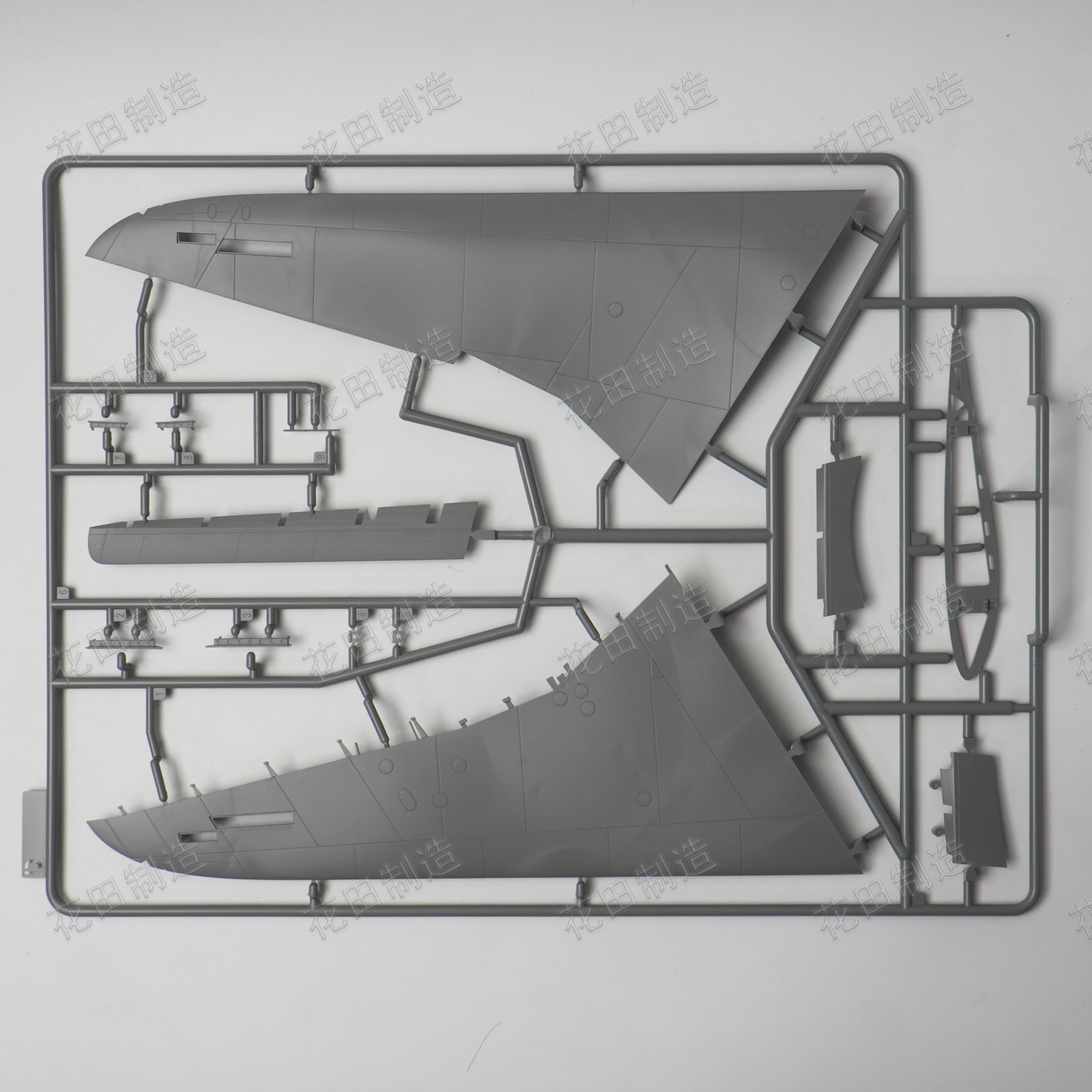TAKOM NO32001, 1/32 Scale, Wings Ho 229A Aircraft Model Kit