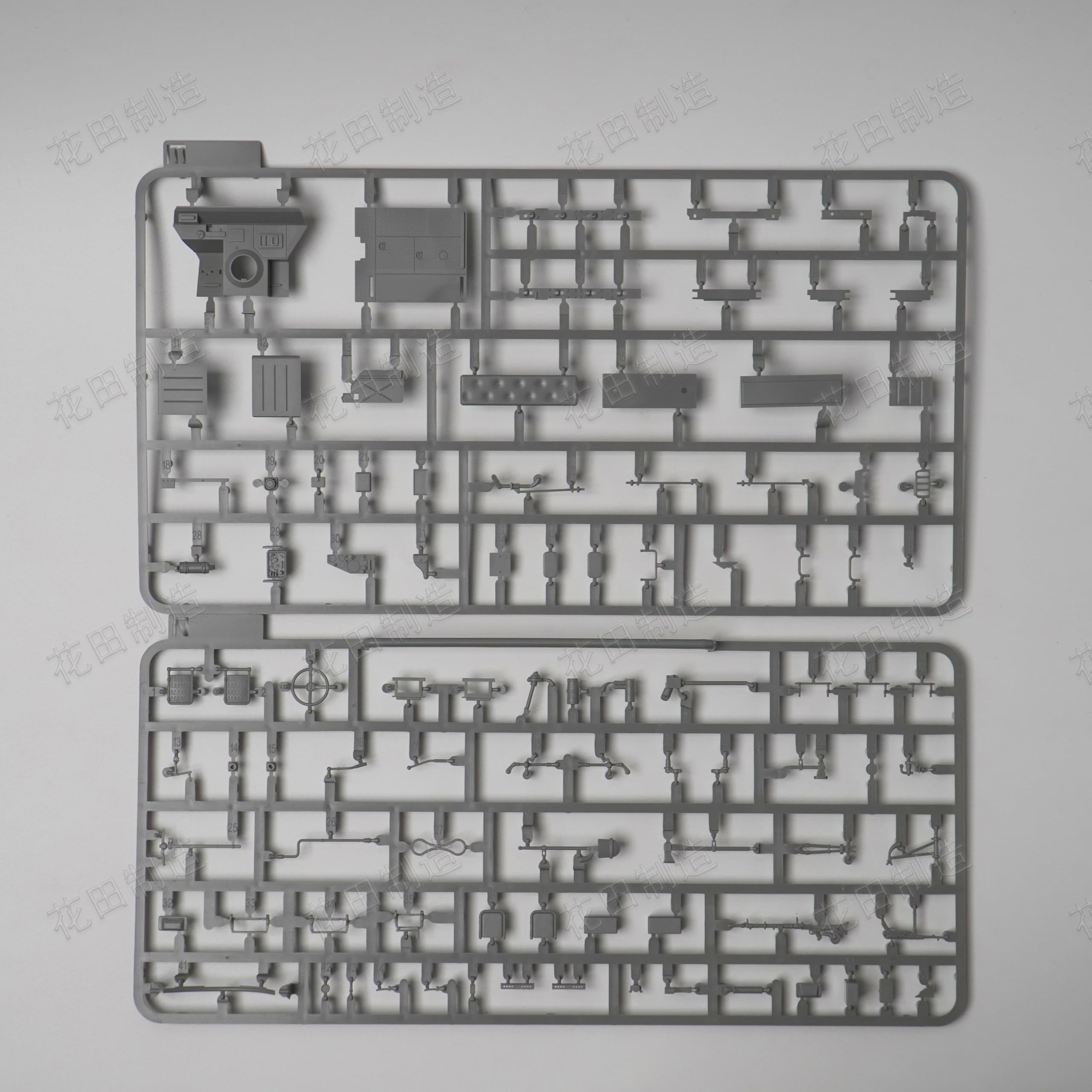 TAKOM No.2184 ,1:35 Scale,Sd.Kfz.250/1 Military Vehicle Model Kit