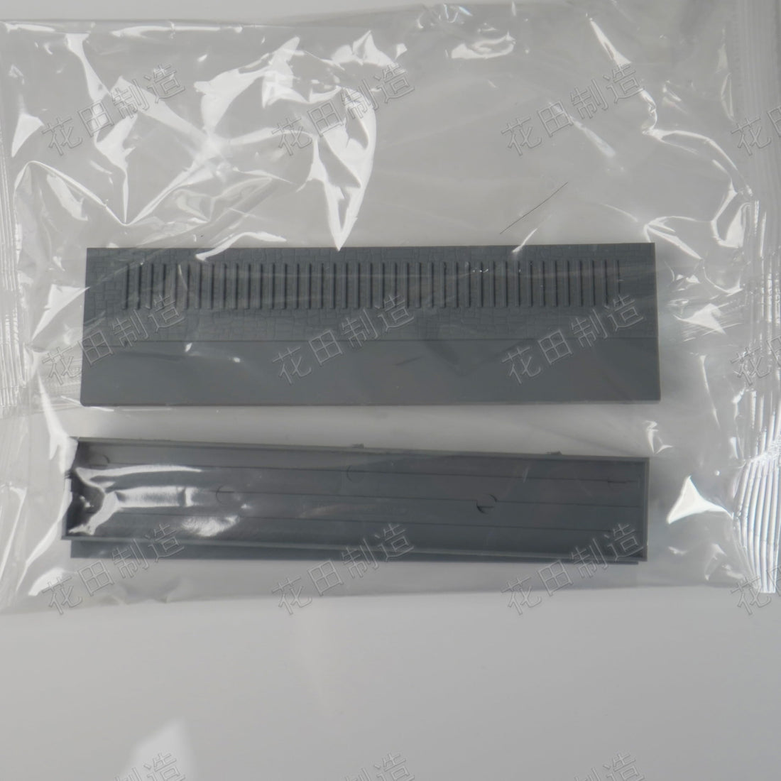 花田制造 U-48 Type VII B U-Boat with Dock, 1/700 Scale Model Kit, flyhawk FH1101
