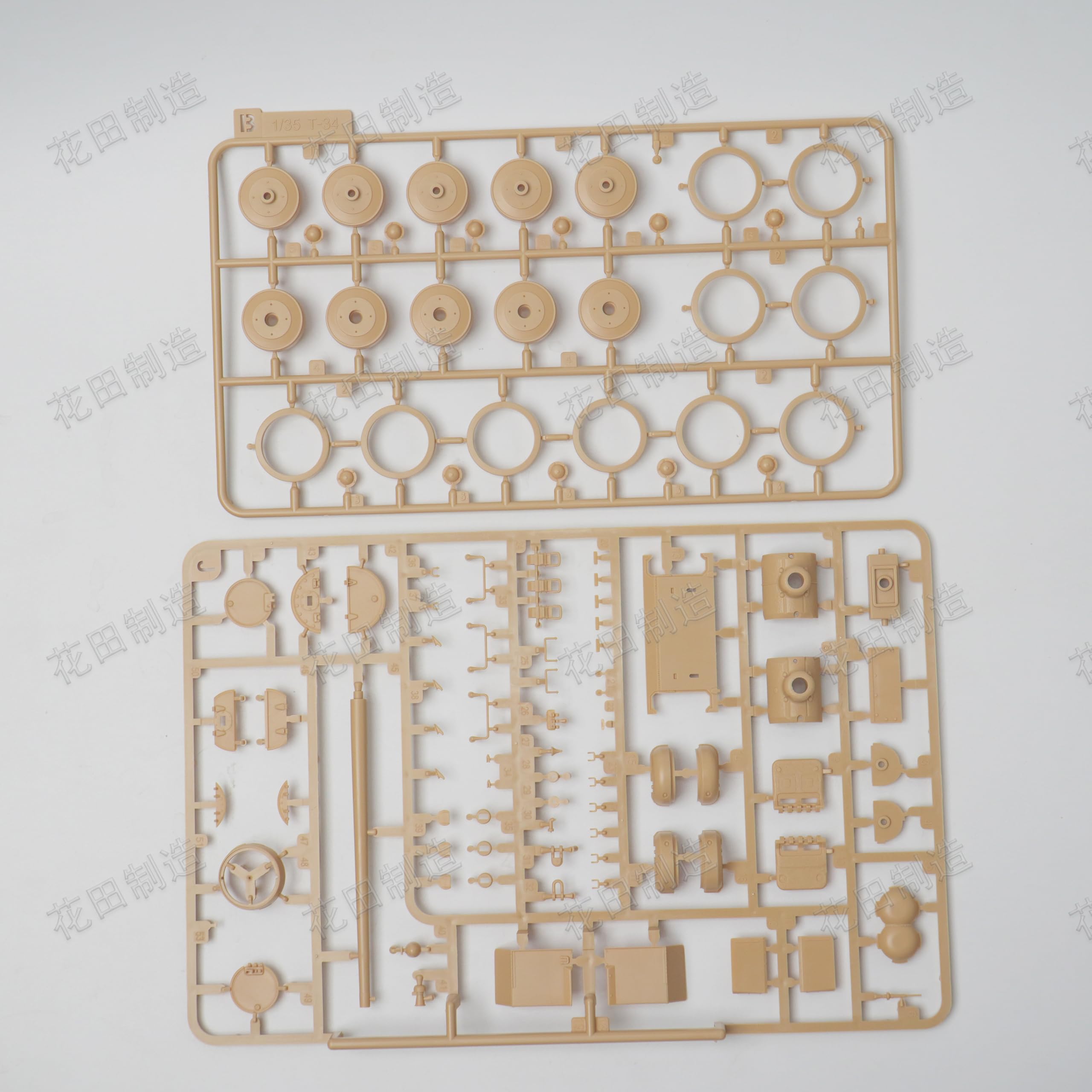 花田制造 RFM T-34/85 Tank Model 1944 No.174 Factory, 1/35 Scale Military Model Kit