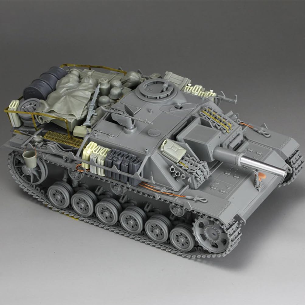 TAKOM BLITS 8006,1/35 Scale,  StuH 42 & StuG III Ausf. G Late Production Model kit
