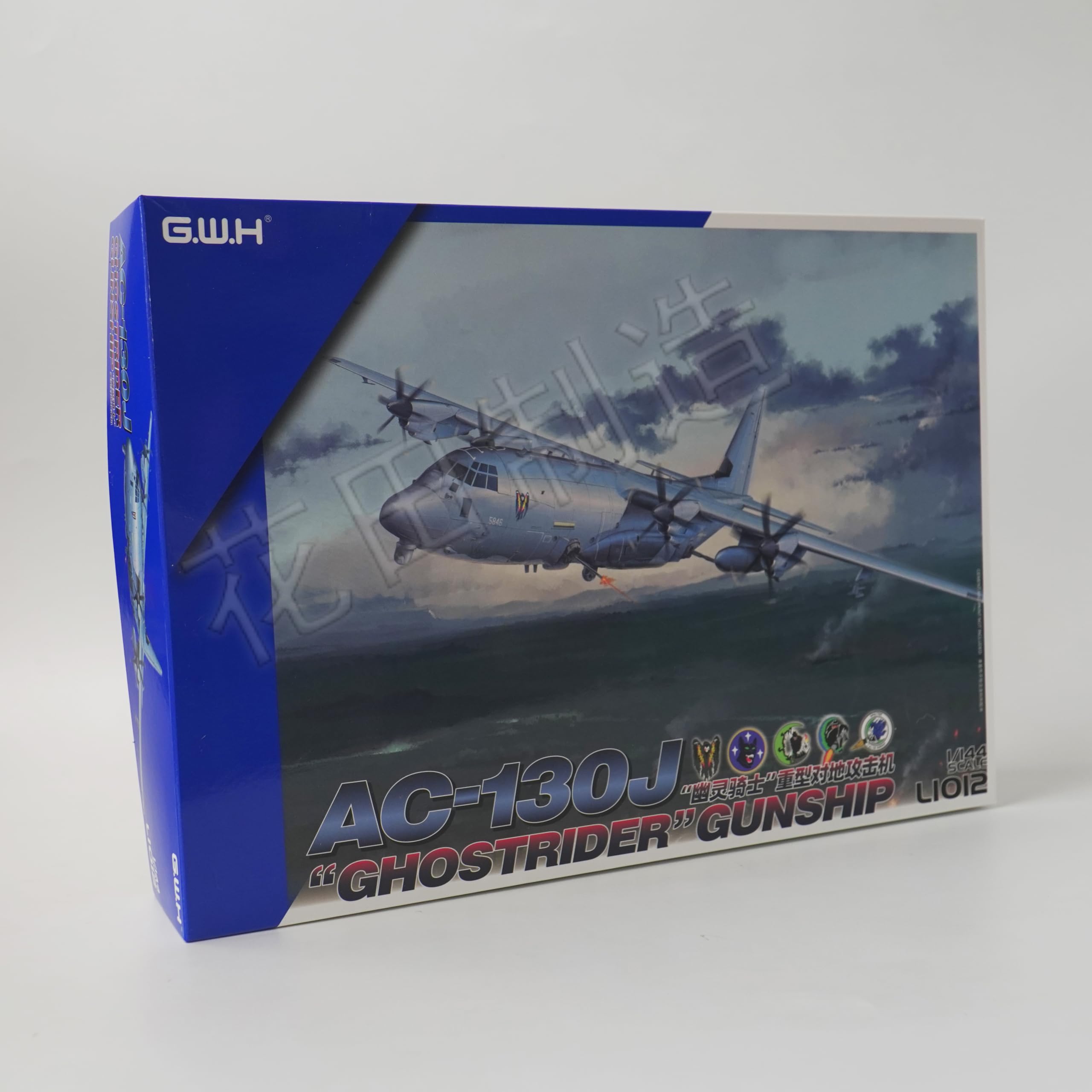 花田制造 GWH L1012 AC-130J Ghostrider Gunship Military Aircraft Model Kit, 1/144 Scale