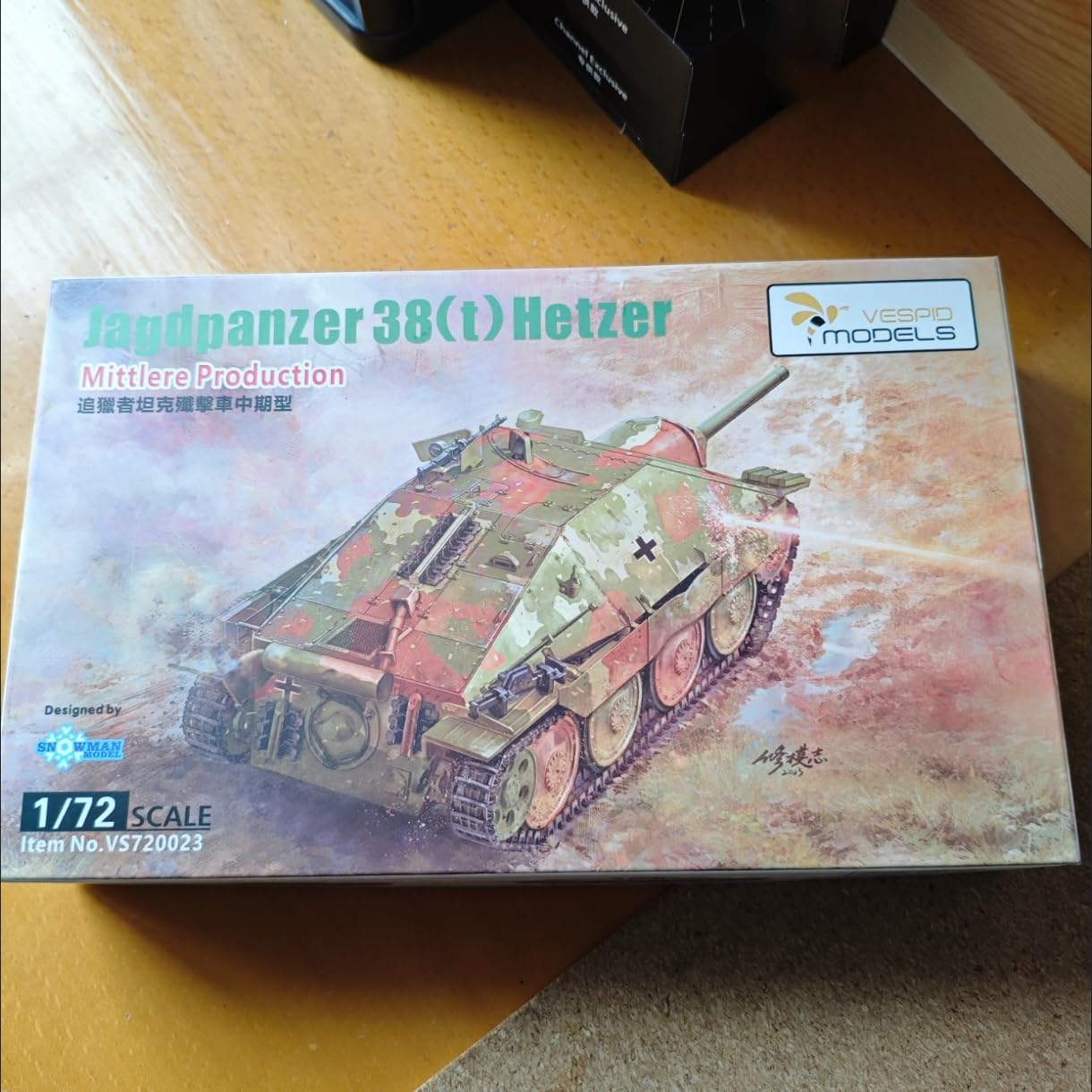 Vespid Models VS720023 1/72 Scale,Jagdpanzer 38(t) Hetzer Tank Model Kit, Mittlere Production