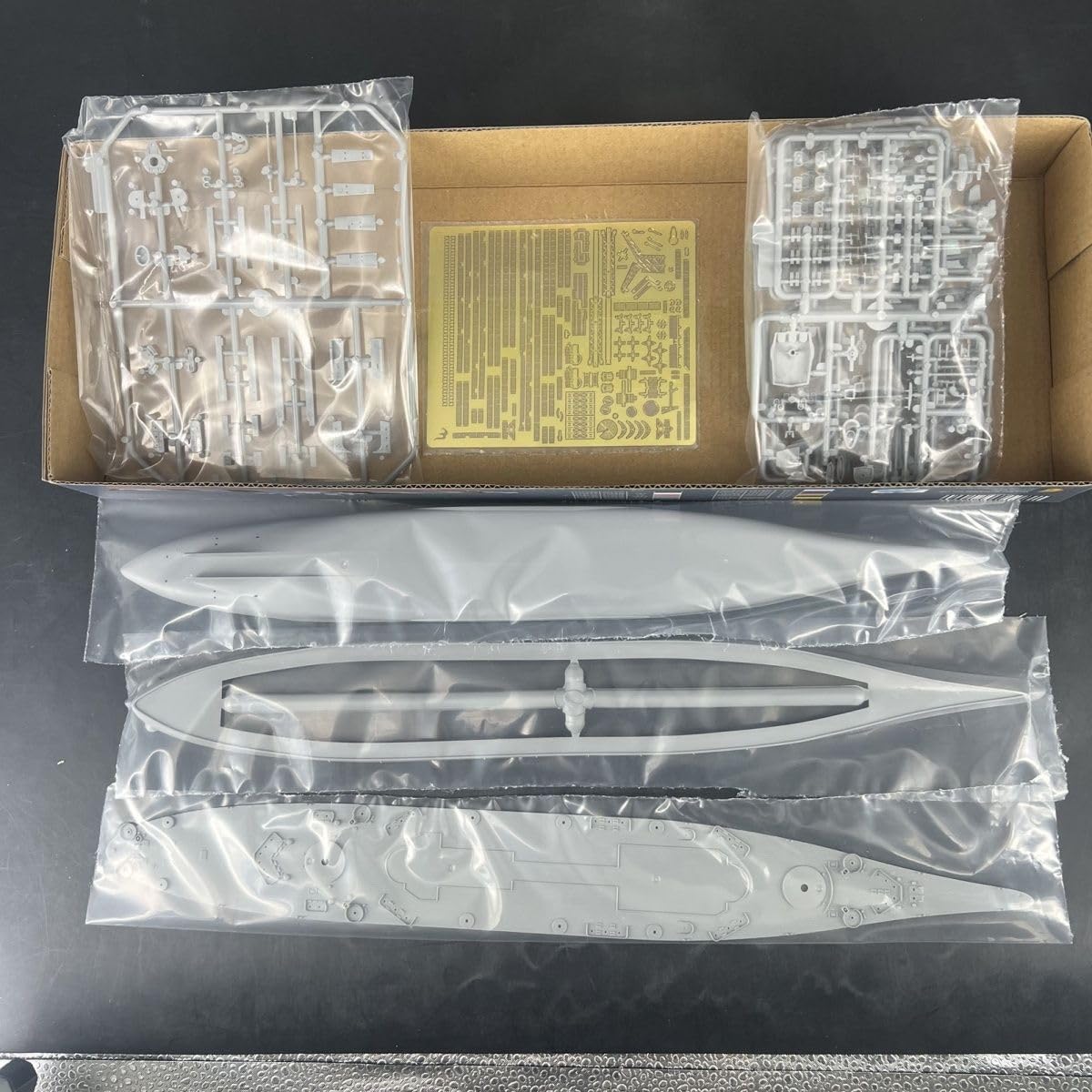 花田制造 VERYFIRE USS Montana BB-67 Battleship Model Kit, 1/700 Scale, Military Naval Ship Assembly Set