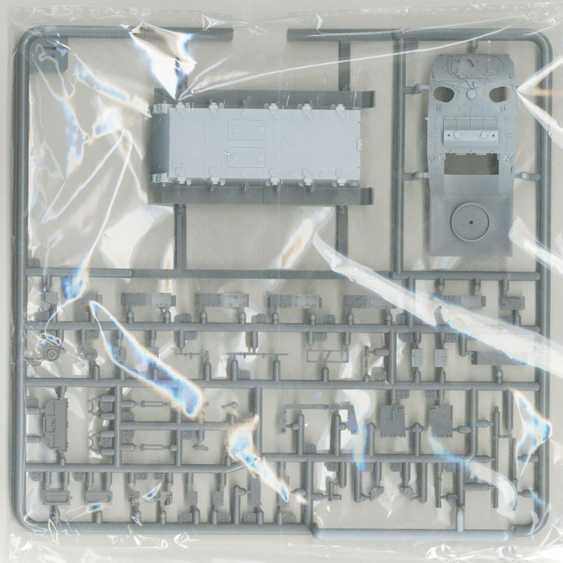花田制造 Foreart M19 Twin 40mm Gun Motor Carriage, 1/72 Scale Military Model Kit, WWII US Army Tank Destroyer with Detailed Parts and Assembly Instructions, Item 2004