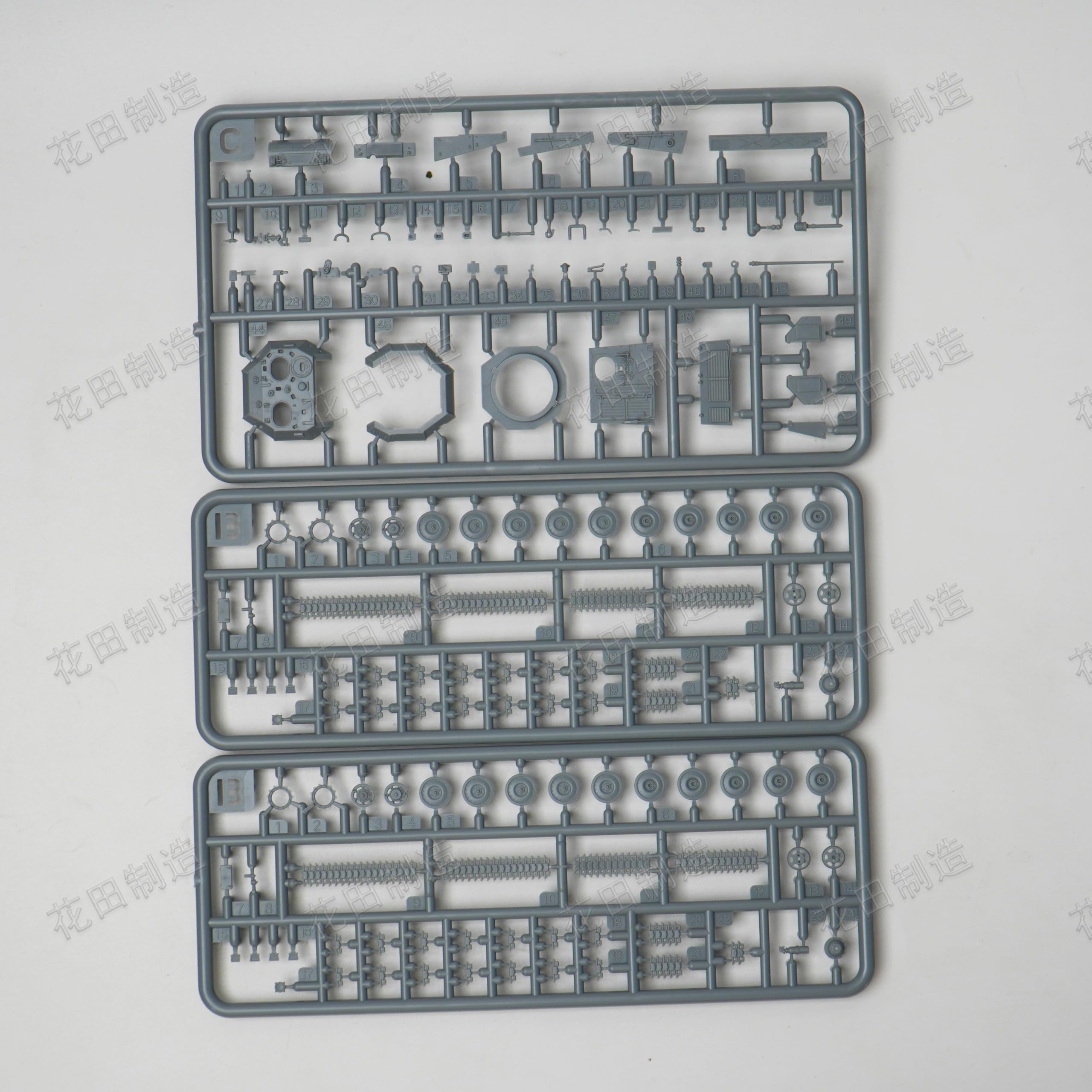 花田制造 FV107 Scimitar Mark 2 Military Tank Model Kit, 1/72 Scale, Fore Hobby Item 2001