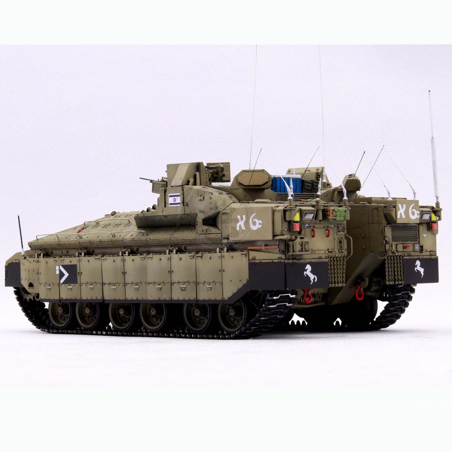 Meng SS-018 Israeli Heavy Armoured Personnel Carrier Namer, 1/35 Scale Model Kit