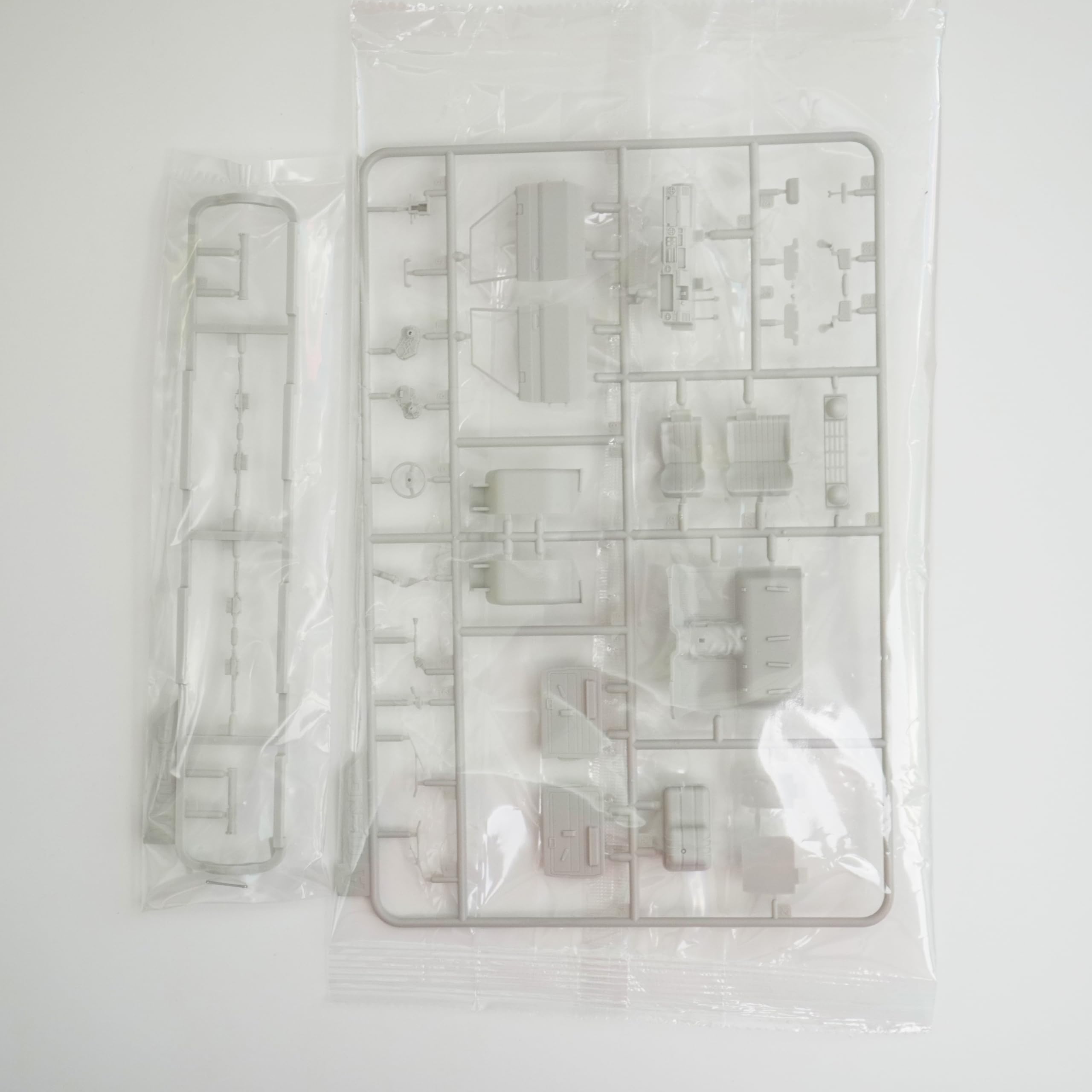 Meng Model VS-005 1/35 Pickup Truck w/ZPU-2 Velociraptor Series, Plastic Model Building kit
