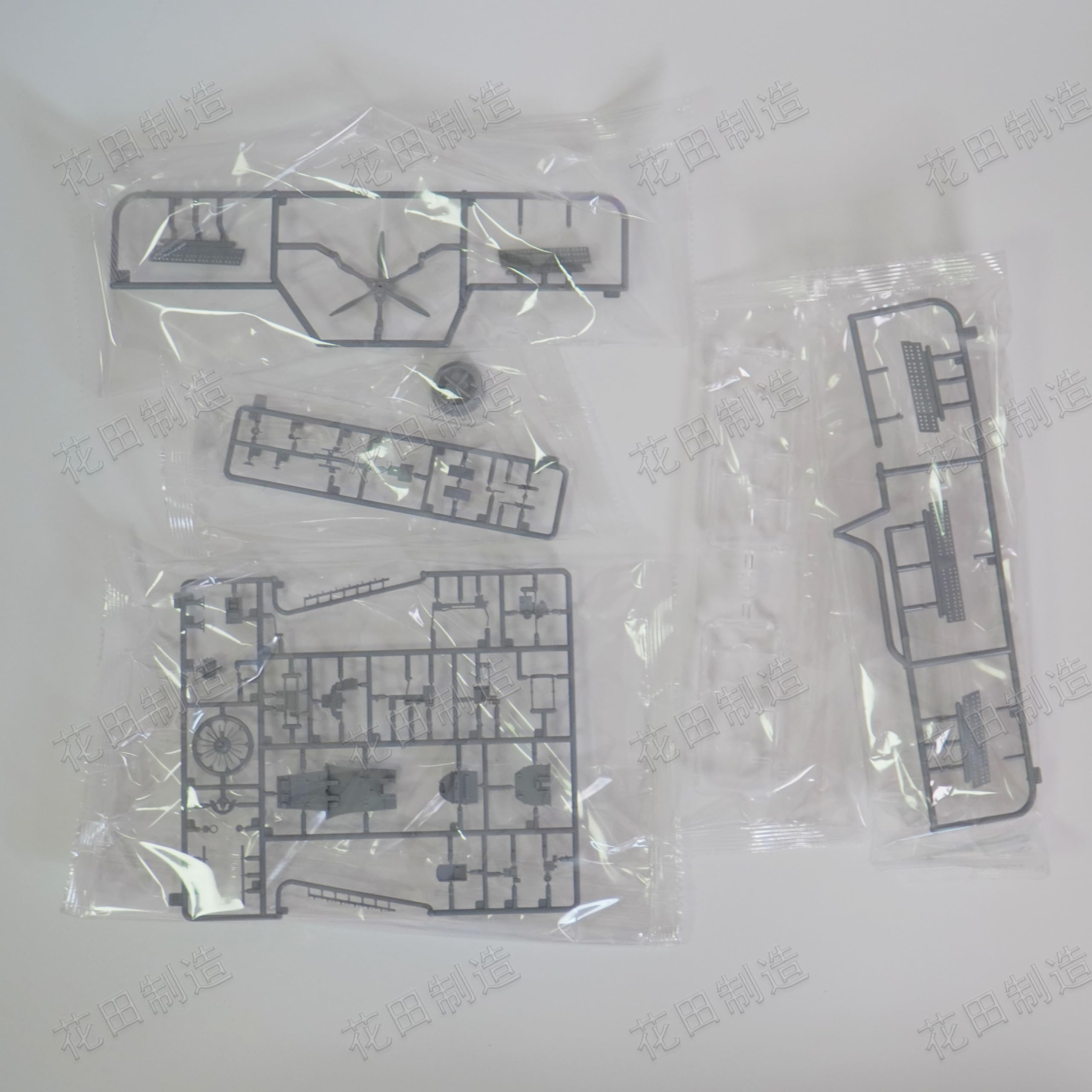 FLYHAWK FH6001 1/72 SBD-3 Dauntless Plastic Model unassembled Model kit