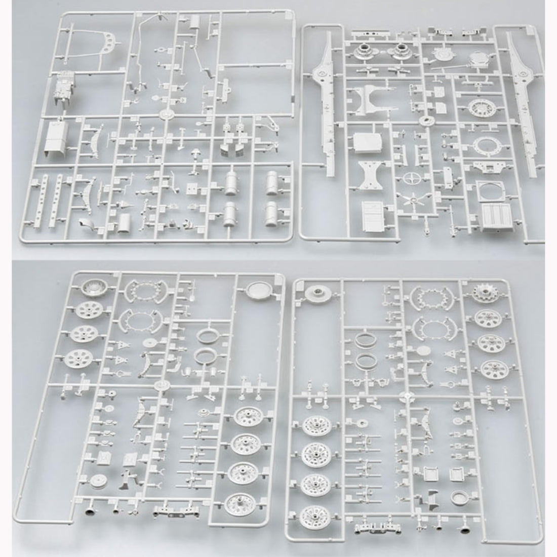 Trumpeter 01507 1/35 Scale,,German Sd.Kfz.7 KM m11 Military Transport Vehicle Model Kit,  Late Version